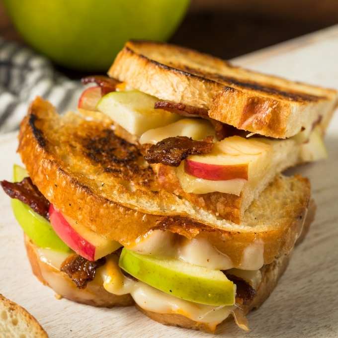 Apple Bacon & Cheddar Grilled Cheese Recipe at The Little Shop of Olive Oils