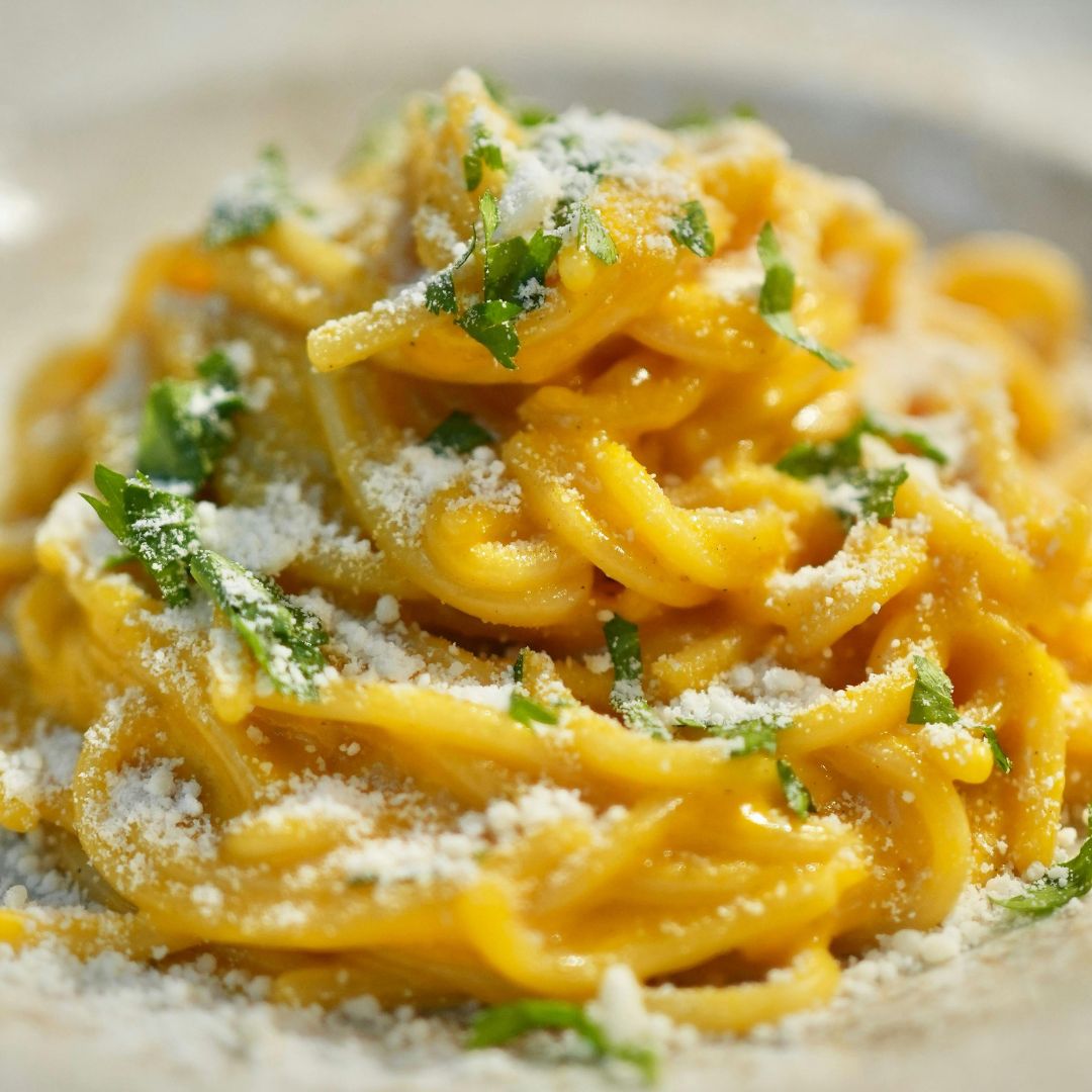 Creamy Parmesan Garlic Noodles with Extra Virgin Olive Oil