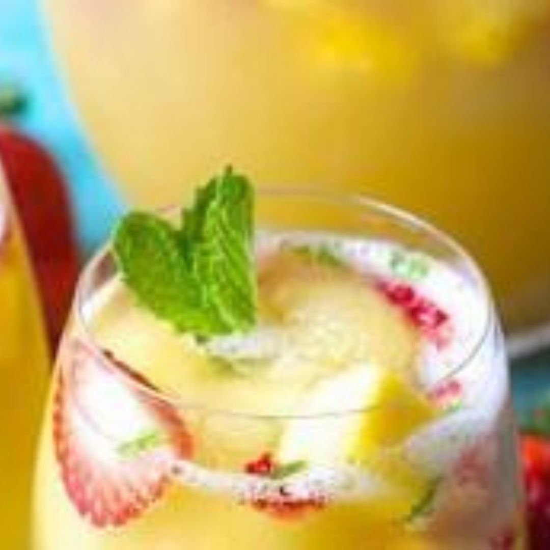 Pineapple Strawberry Spritzer | The Little Shop of Olive Oils